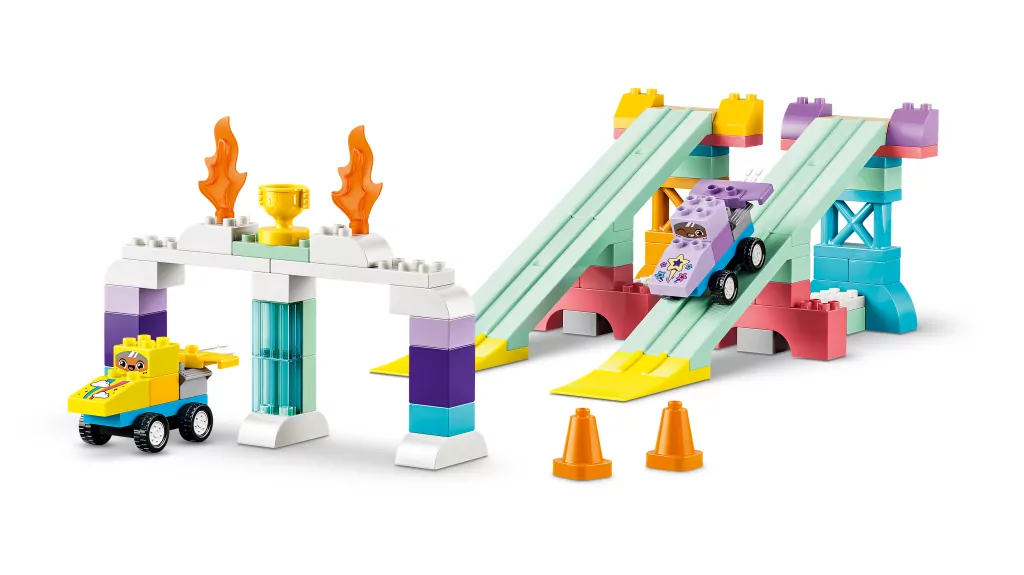 LEGO® Kreatywne rampy 3 w 1 z pojazdami 10478 - tantis.pl