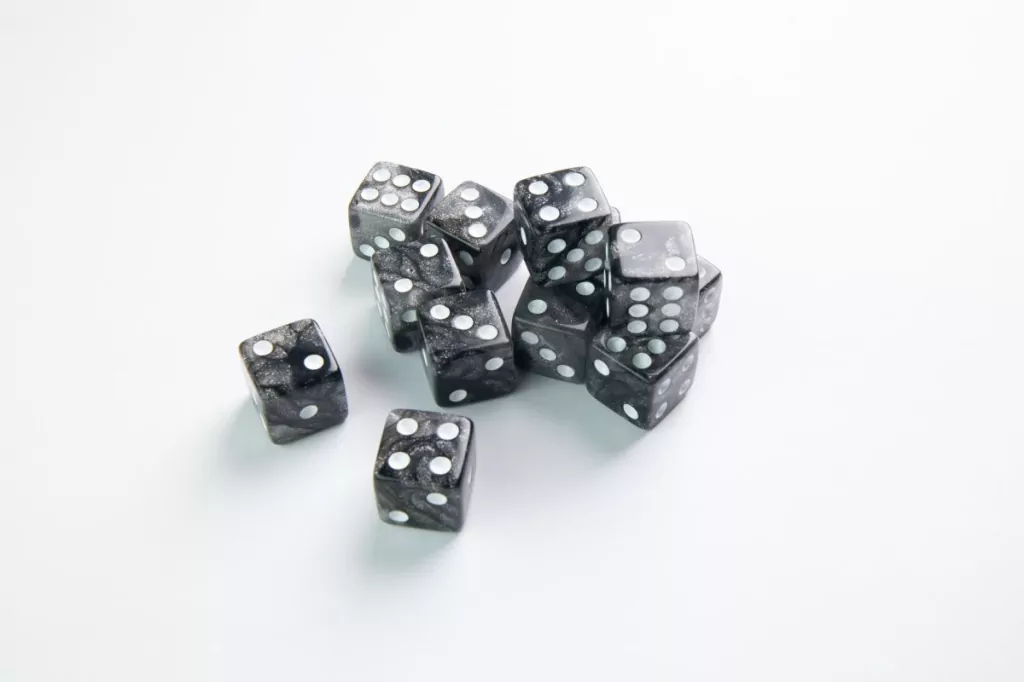 Gamegenic: Galaxy Series - D6 Dice Set (16 mm) - Moon - tantis.pl