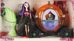 Kareta z lalką i koniem