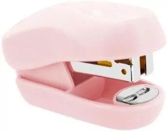 Zszywacz mini. Pastelowy róż - tantis.pl