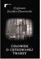 Człowiek o cętkowanej twarzy - tantis.pl