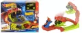 Hot Wheels Monster Trucks Mega skok Nokaut węża - tantis.pl