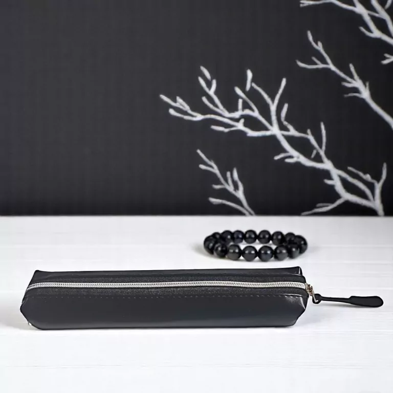 Piórnik mini Onyks czarny - tantis.pl