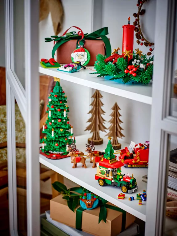 LEGO® Iconic. Świąteczna dekoracja stołu. 40743 - tantis.pl