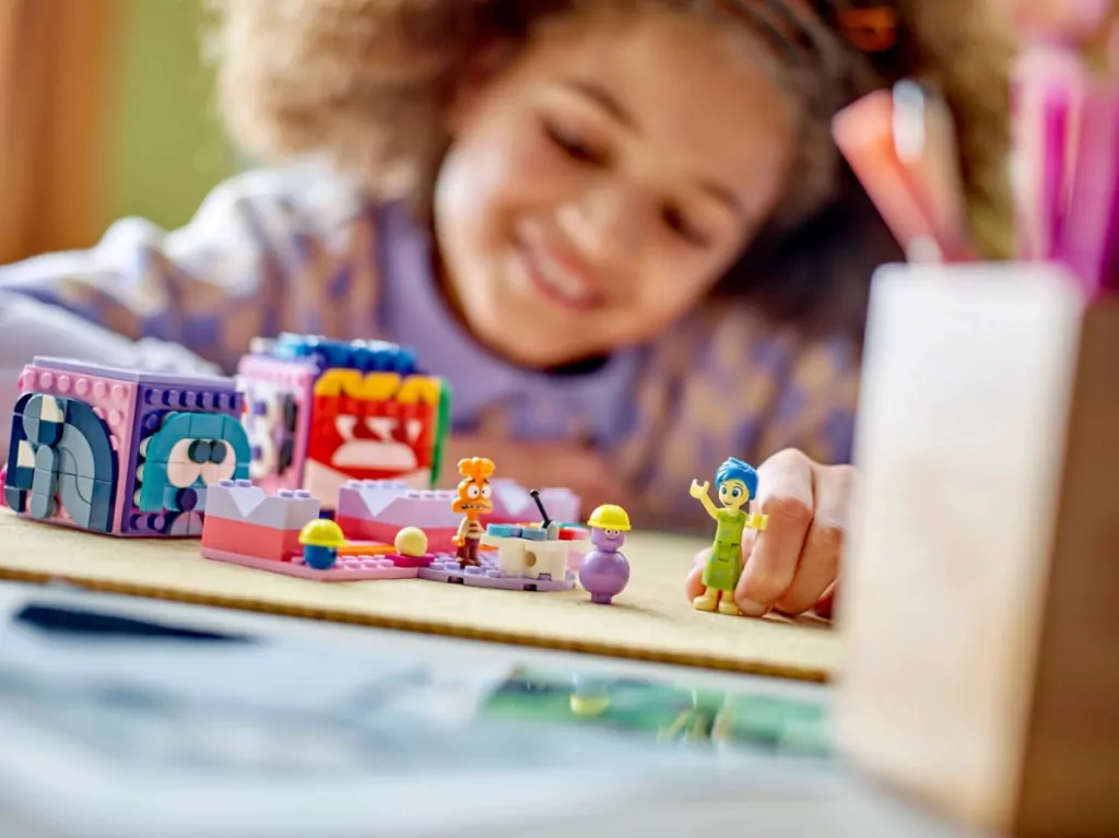 LEGO® Disney. W głowie się nie mieści 2- kostki z emocjami 43248 - tantis.pl