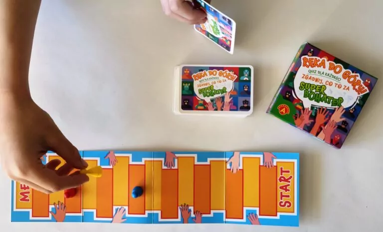 Ręka do góry! Quiz dla każdego. Zgadnij co to za superbohater - tantis.pl