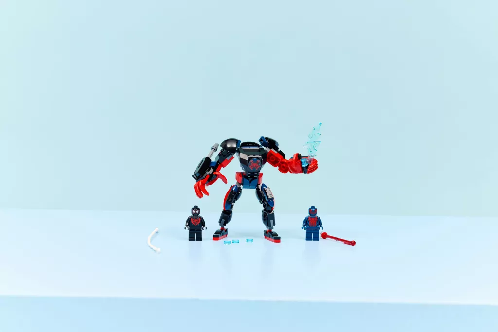 LEGO® Marvel. Miles Morales kontra Spider-Man 76337 - tantis.pl