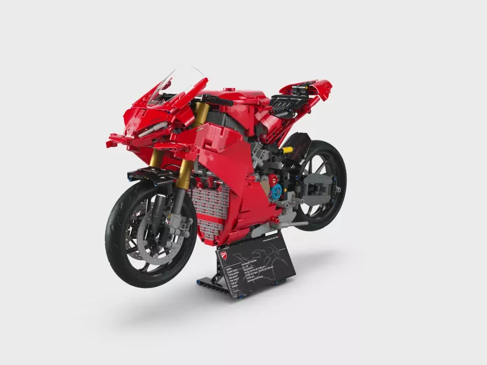 LEGO® Technic. Motocykl Ducati Panigale V4 S 42202 - tantis.pl