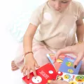 CzuCzu. Zagadki z dziurką dla dzieci 3+ - tantis.pl