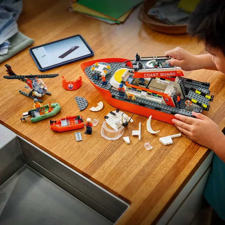 LEGO® City. Łódź ratunkowa i helikopter 60504 - tantis.pl