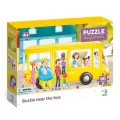 Puzzle 60 Bustle near the bus - tantis.pl