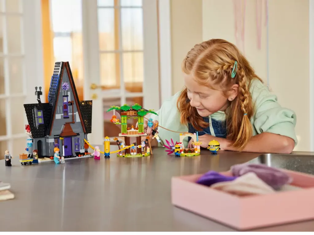 LEGO® Minionki. Rodzinna rezydencja Gru i minionków 75583 - tantis.pl