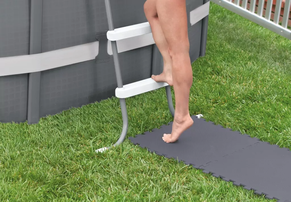 Mata ochronna pod basen 8x50x50cm. Puzzle 8szt - tantis.pl