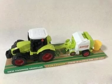 Traktor z maszyną rolniczą - tantis.pl
