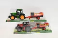 Traktor z maszyną rolniczą G205712 71556 - tantis.pl