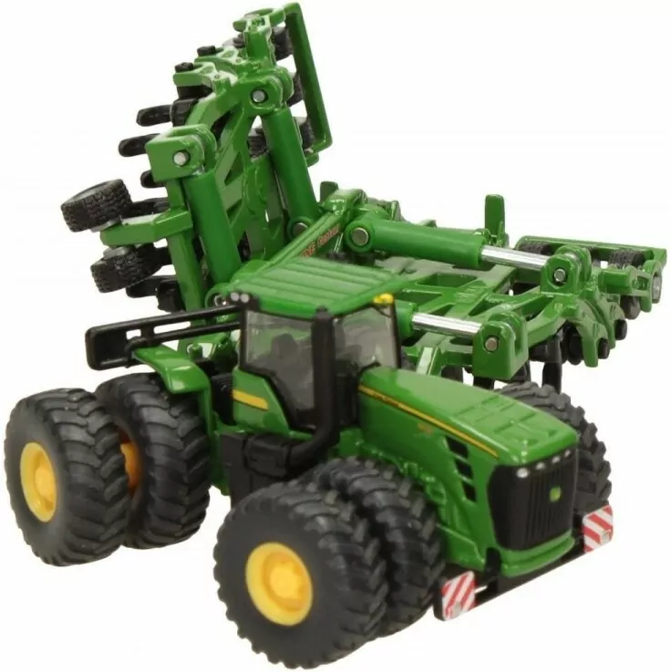Traktor z rozrzutnikiem. John Deere - tantis.pl