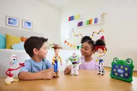 TOY STORY 5 FIGURKA MOWIACA ANG MIX JKV24 WB6 - tantis.pl