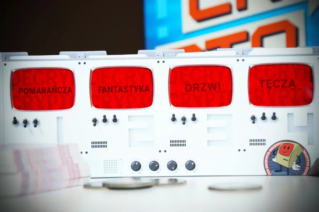 Decrypto. Drużynowa zabawa szyframi - tantis.pl