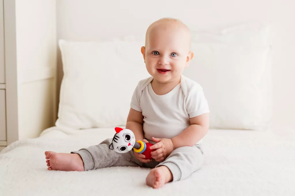 Grzechotka Kotek sensory - tantis.pl