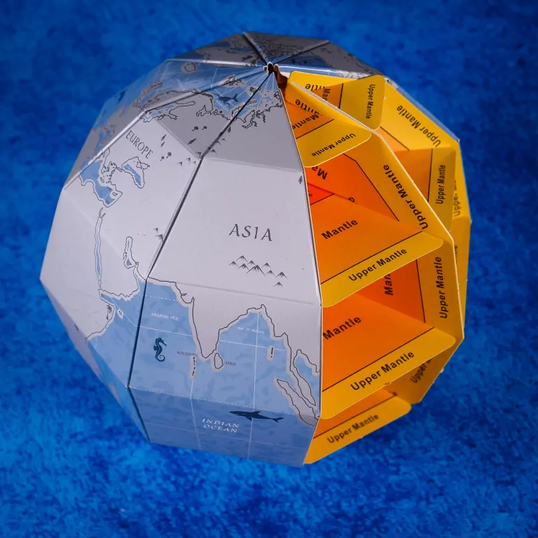 Cubic Fun. Puzzle 3D. National Geographic. Globus - tantis.pl