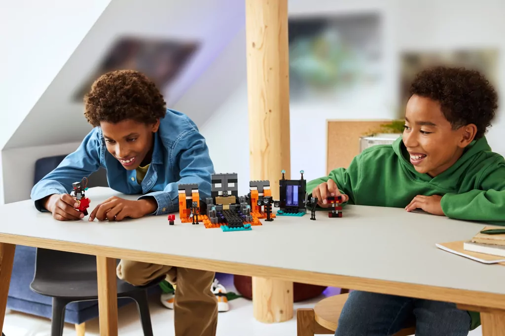 LEGO® Minecraft. Walka z witherem 21590 - tantis.pl