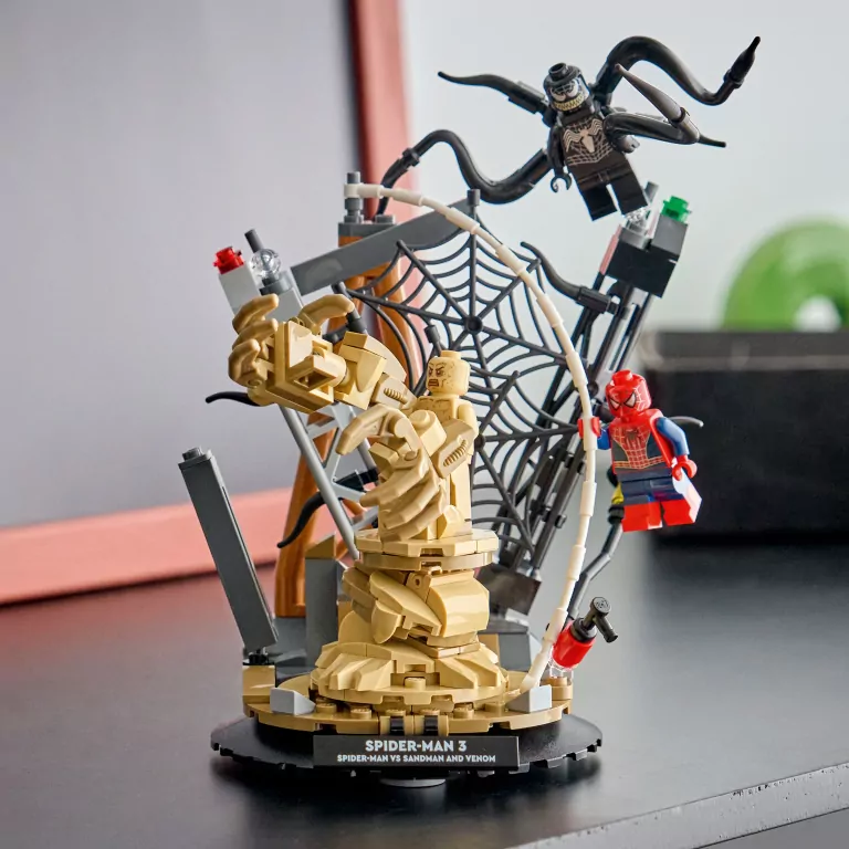 LEGO® Marvel. Epicka bitwa 76334 - tantis.pl