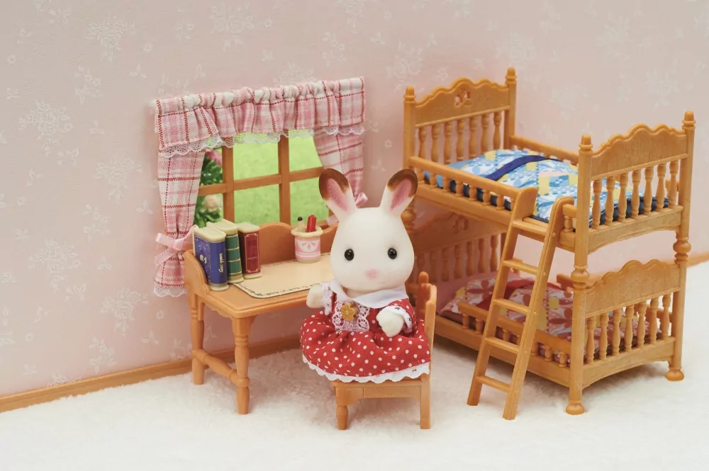 Wiejski pokój dziecięcy. Sylvanian Families - tantis.pl