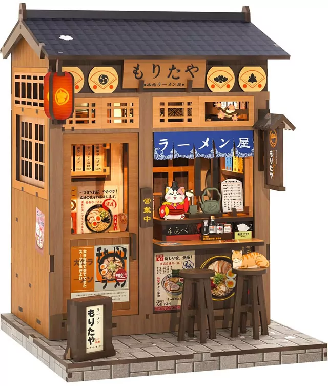 Model Bar w Tokio - tantis.pl