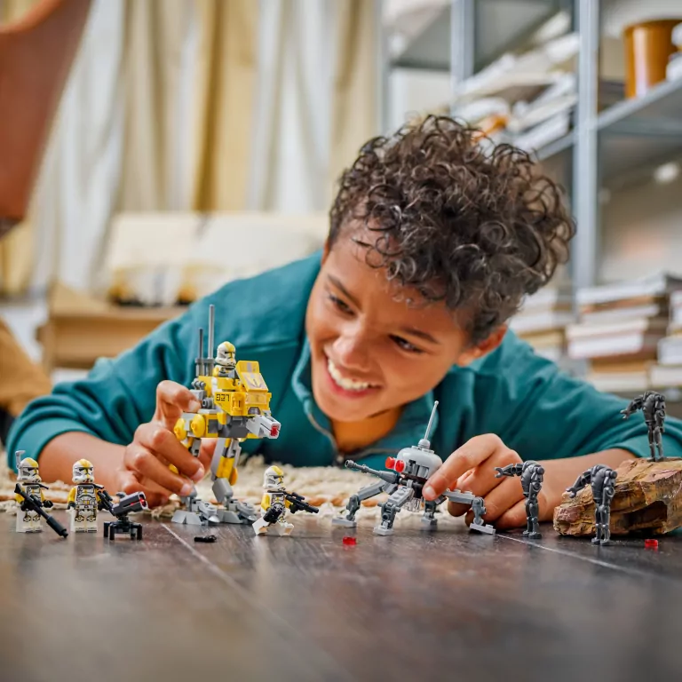 LEGO® Zestaw bitewny — żołnierze-klony z 327. korpusu galaktycznego 75431 - tantis.pl