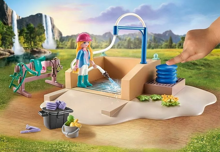 Playmobil 71354 Isabella i Lioness z myjnią dla koni - tantis.pl