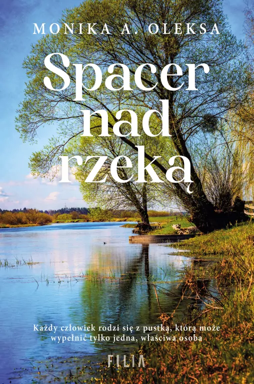 Spacer nad rzeką - tantis.pl