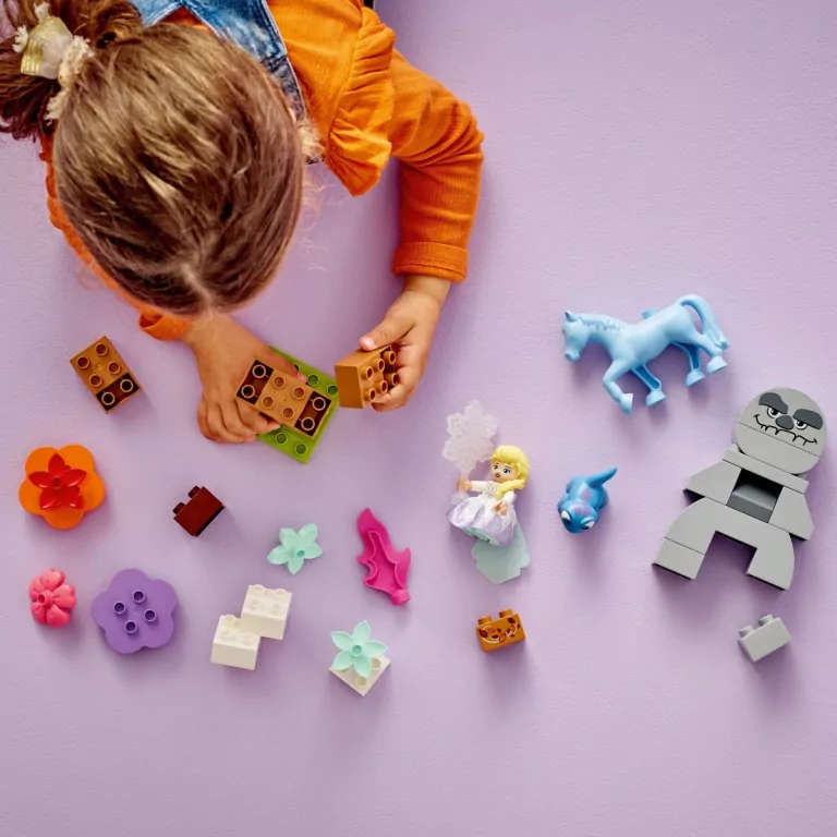 LEGO® DUPLO. Disney Elza i Bruni w Zaczarowanym Lesie 10418 - tantis.pl