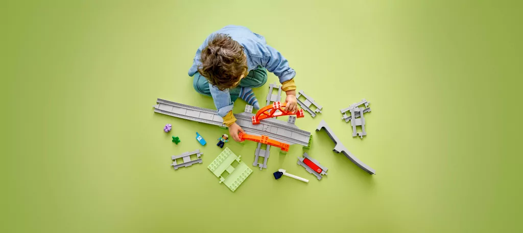 LEGO(R) DUPLO 10426 Most i tory kolejowe - tantis.pl