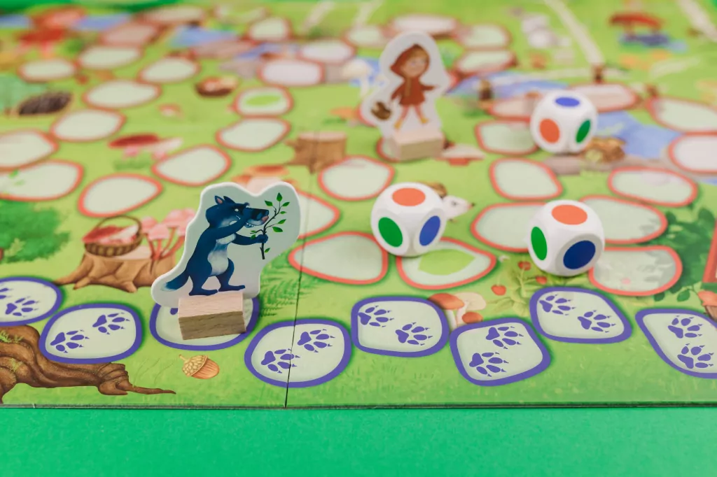 Gra planszowa Czerwony Kapturek - tantis.pl