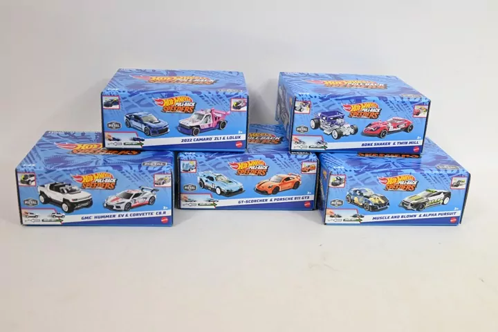 Hot Wheels Pull-Back Speeders Zestaw 2 pojazdy - tantis.pl