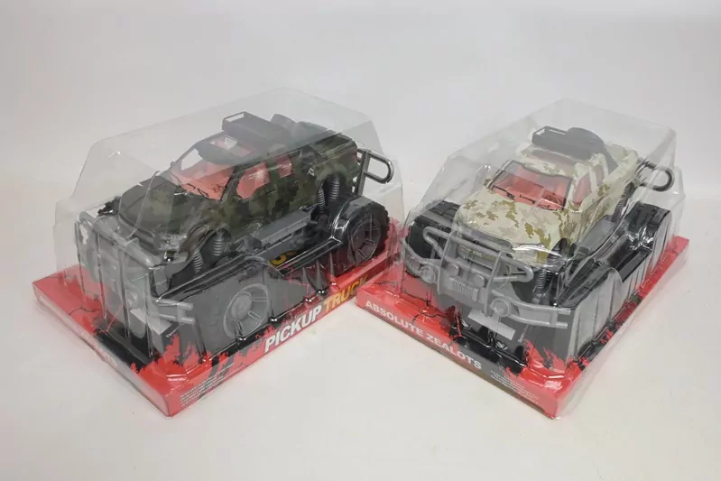 Jeep wojskowy duży 34cm 2kol 93-5 14497 - tantis.pl