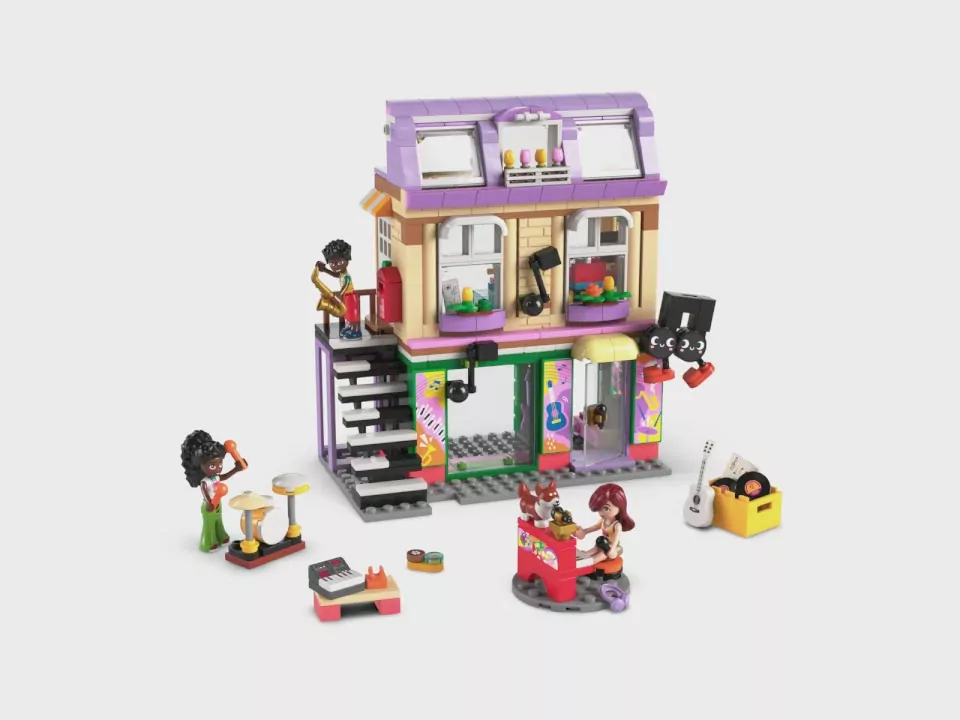 LEGO® Friends. Sklep muzyczny i mieszkanie 42653 - tantis.pl