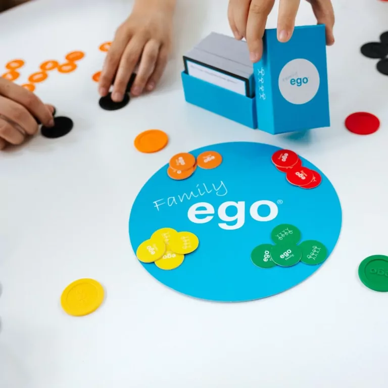 Gra planszowa. Ego Family. Trefl. 01431 - tantis.pl