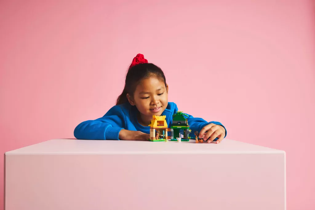 LEGO® Zabawy Vaiany na wyspie 43260 - tantis.pl