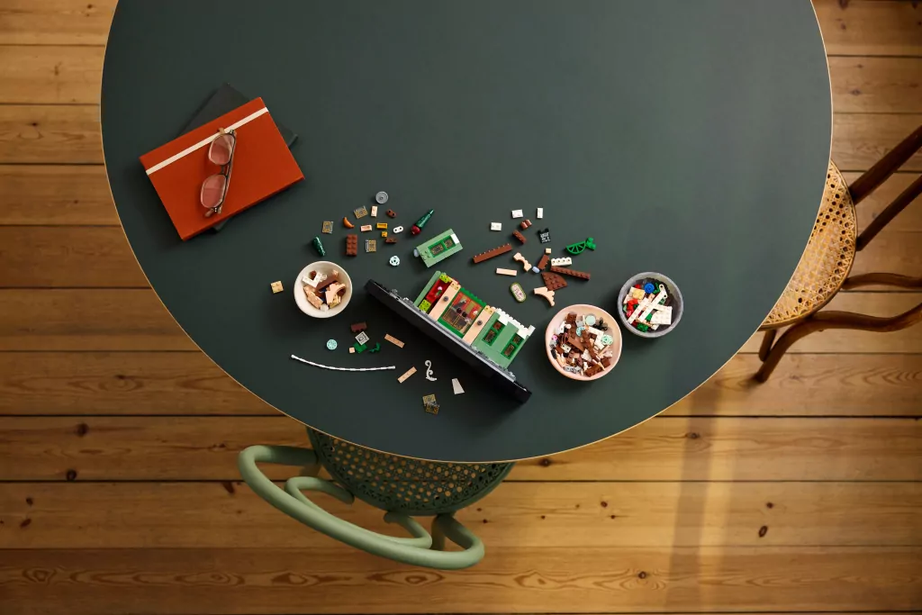 LEGO® Francuska kawiarenka 10362 - tantis.pl