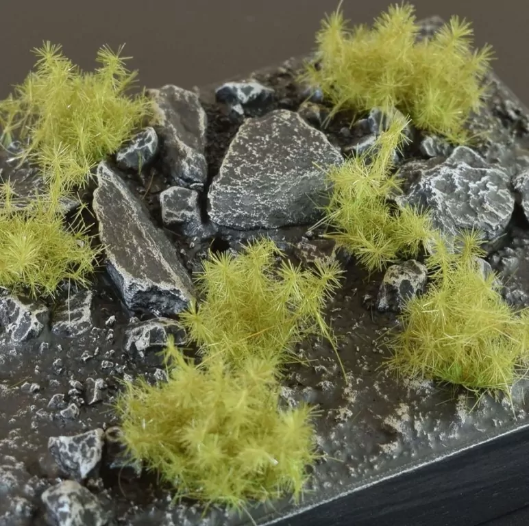 Gamers Grass: Special tufts - 12 mm - Spikey Green (Wild) - tantis.pl