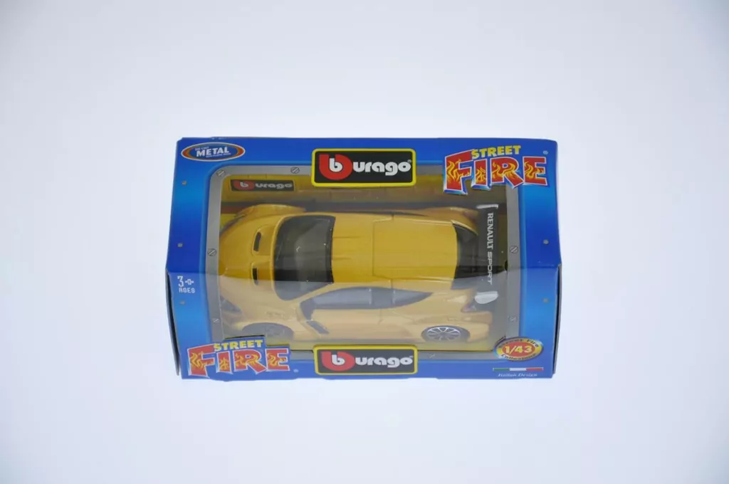Street Fire. Oryginalne modele samochodów w skali 1:43. Mix wzorów - tantis.pl