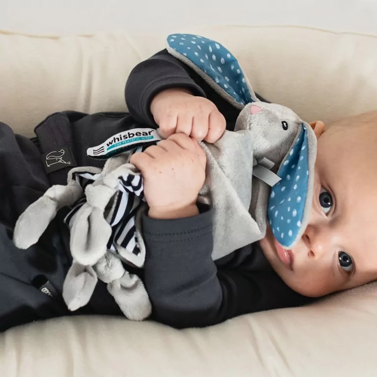 Kocyk DouDou Przytulanka Króliczek szary whisb123 - tantis.pl