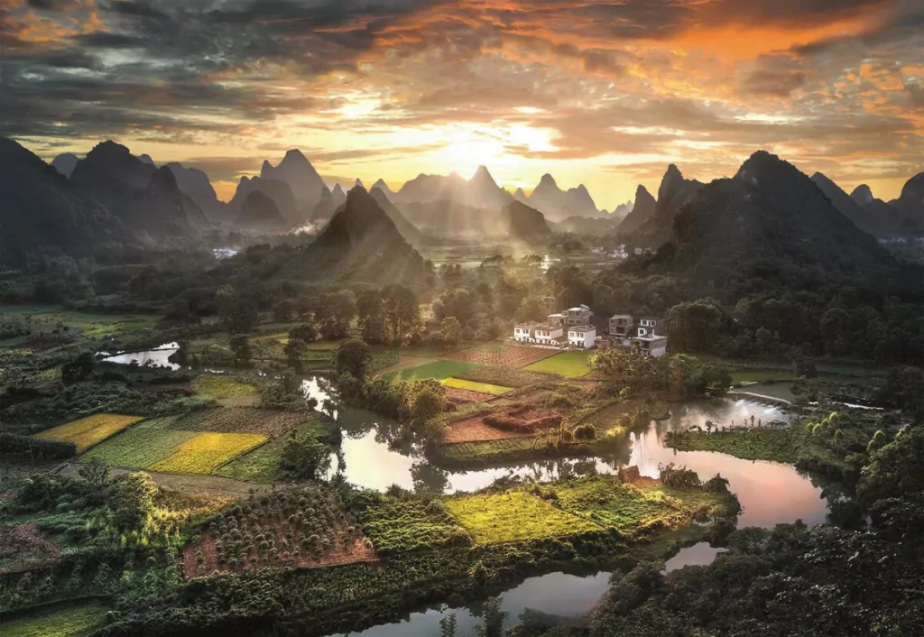 Puzzle 2000 HQ. View Of China - tantis.pl