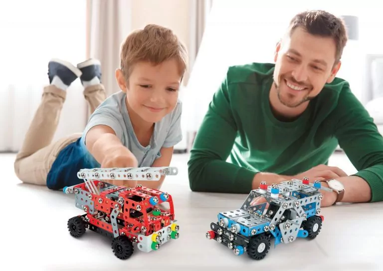 Mały Konstruktor - Police 8+ - tantis.pl