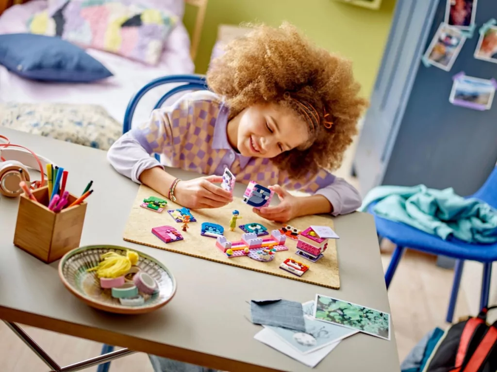 LEGO® Disney. W głowie się nie mieści 2- kostki z emocjami 43248 - tantis.pl