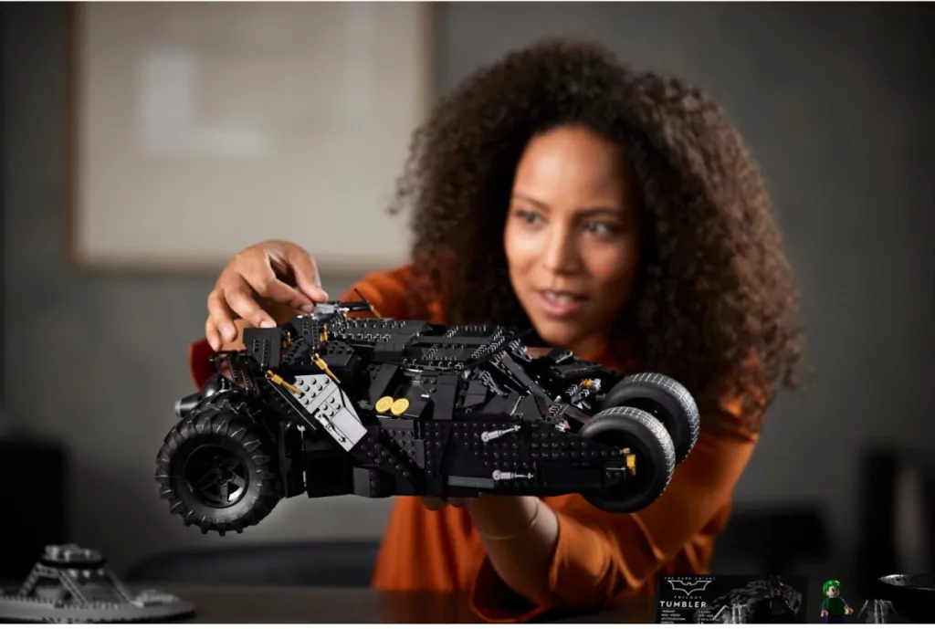 LEGO® DC Comics Super Heroes. Batmobil Tumbler. 76240 - tantis.pl