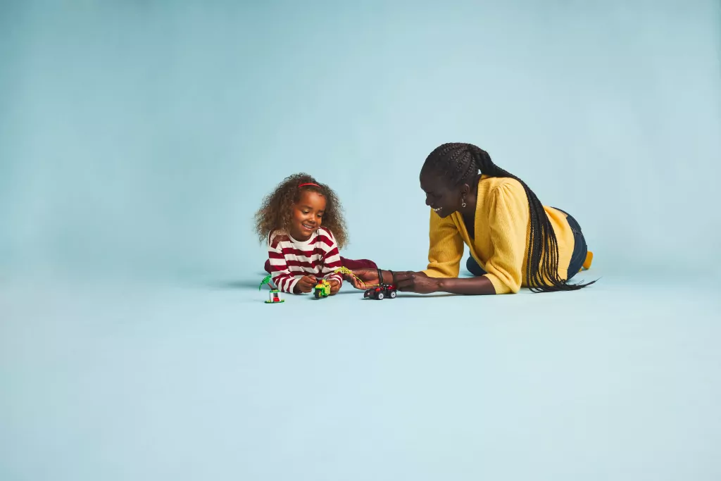 LEGO® Pościg Spina za Electro w dinopojeździe 11198 - tantis.pl