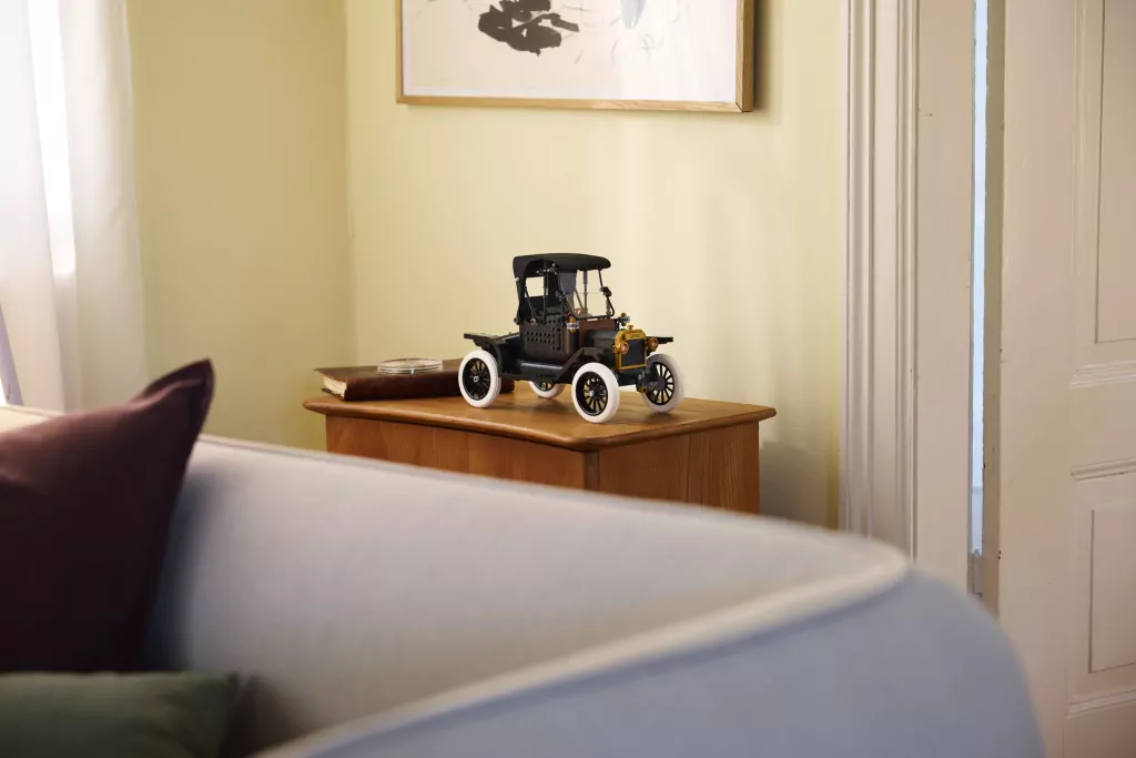 LEGO® Icons. Ford Model T 11376 - tantis.pl