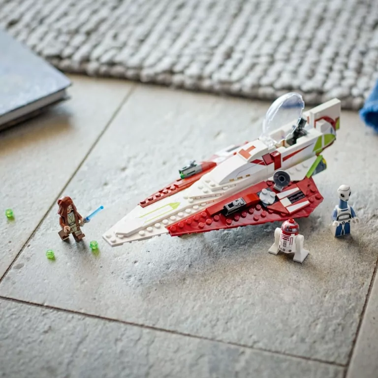 LEGO® Star Wars™. Myśliwiec Jedi Obi-Wana Kenobiego™ 75333 - tantis.pl